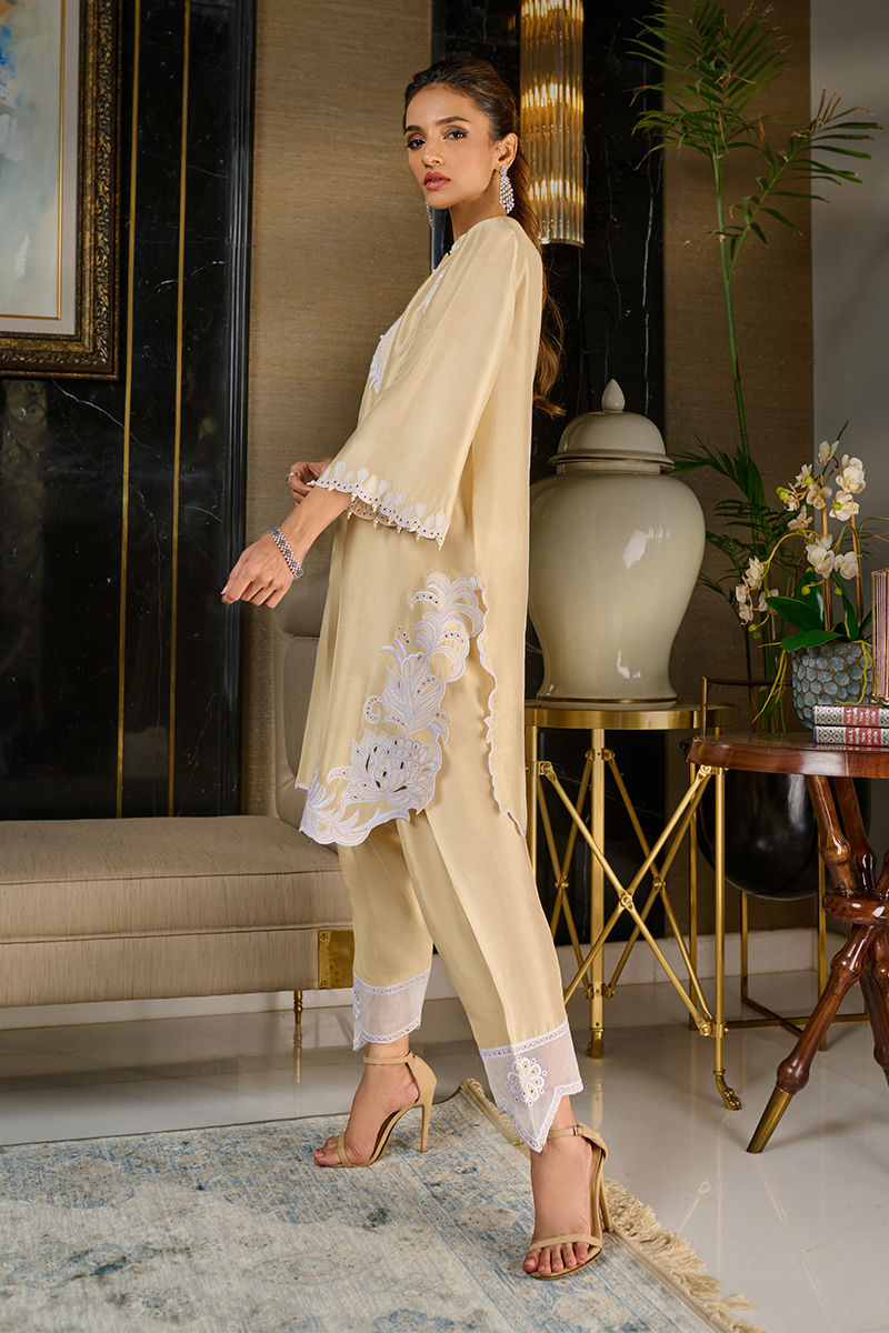 Wardha Saleem | Luxury Pret Traditional Wear | MYSTIQUE