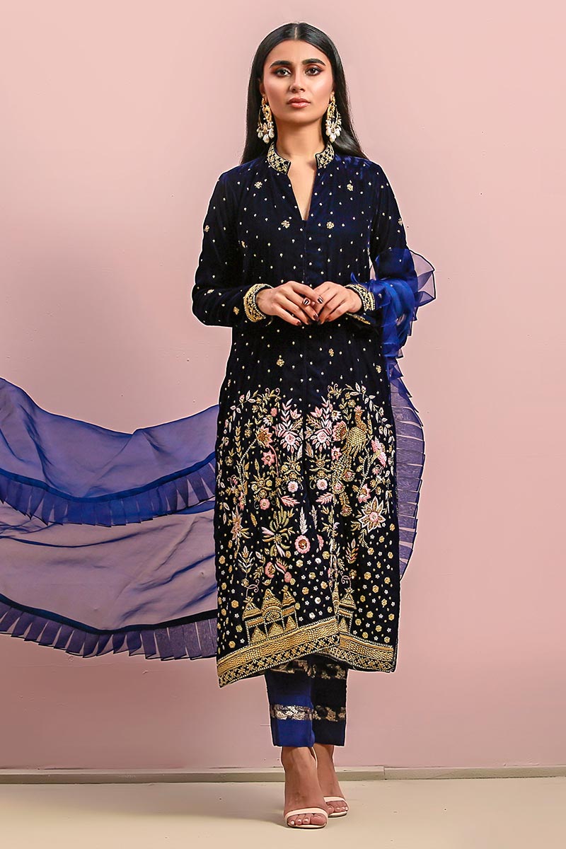 Ansab Jahangir | Bow Velvet Edit | MIDNIGHT ROSE