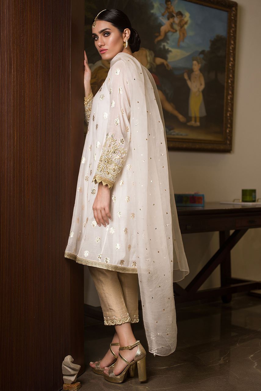 Deepak Perwani | Nazia Eid Edit 26 | Regal white (KTD3154)