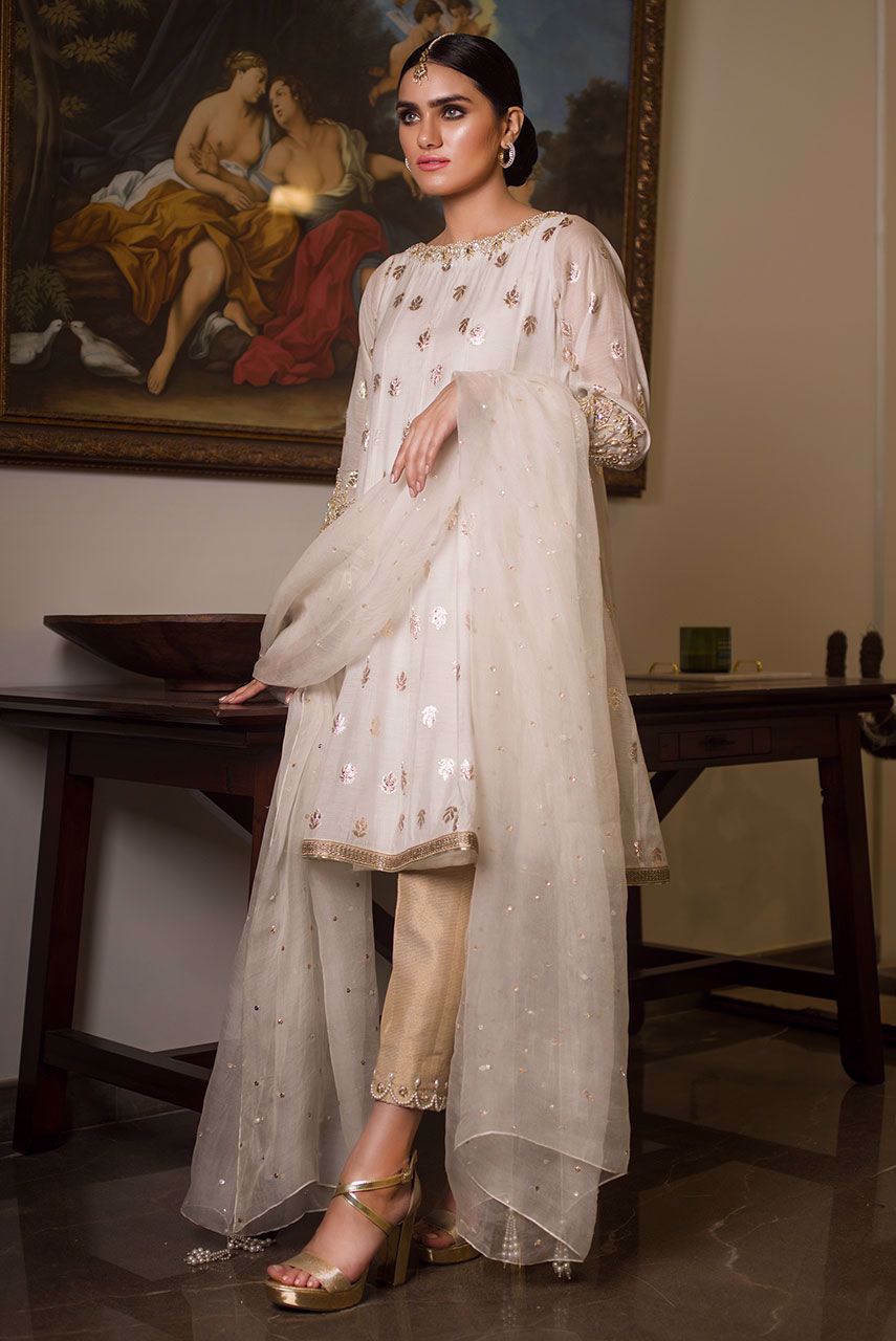 Deepak Perwani | Nazia Eid Edit 26 | Regal white (KTD3154)