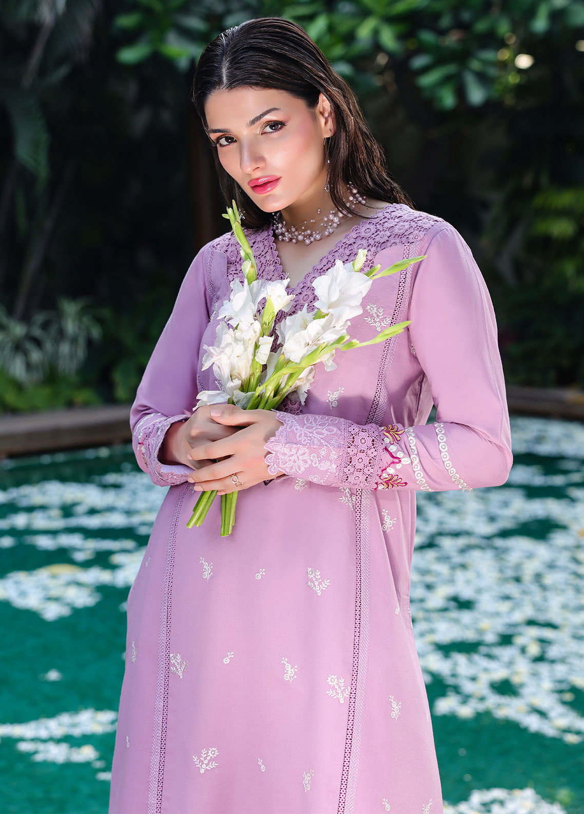Sahane | Lovent Embroidered Pret 25 | ME23002 Helena