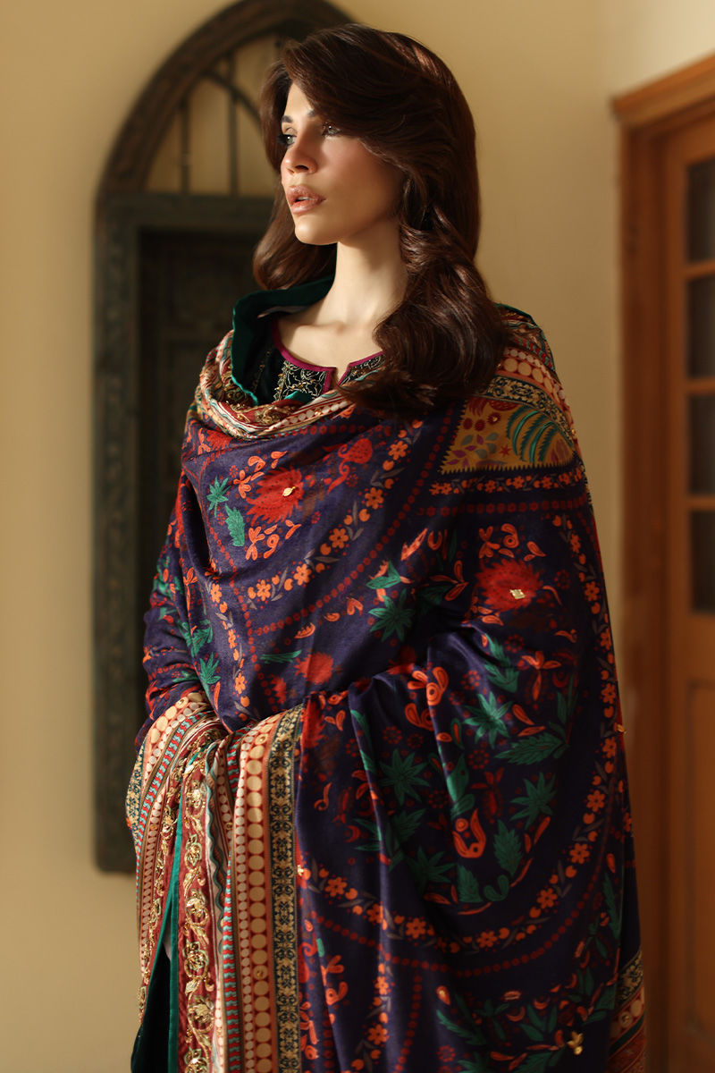 Aisha Imran | Printed Panache Velvet Shawls 25 | Liyana Velvet Shawl