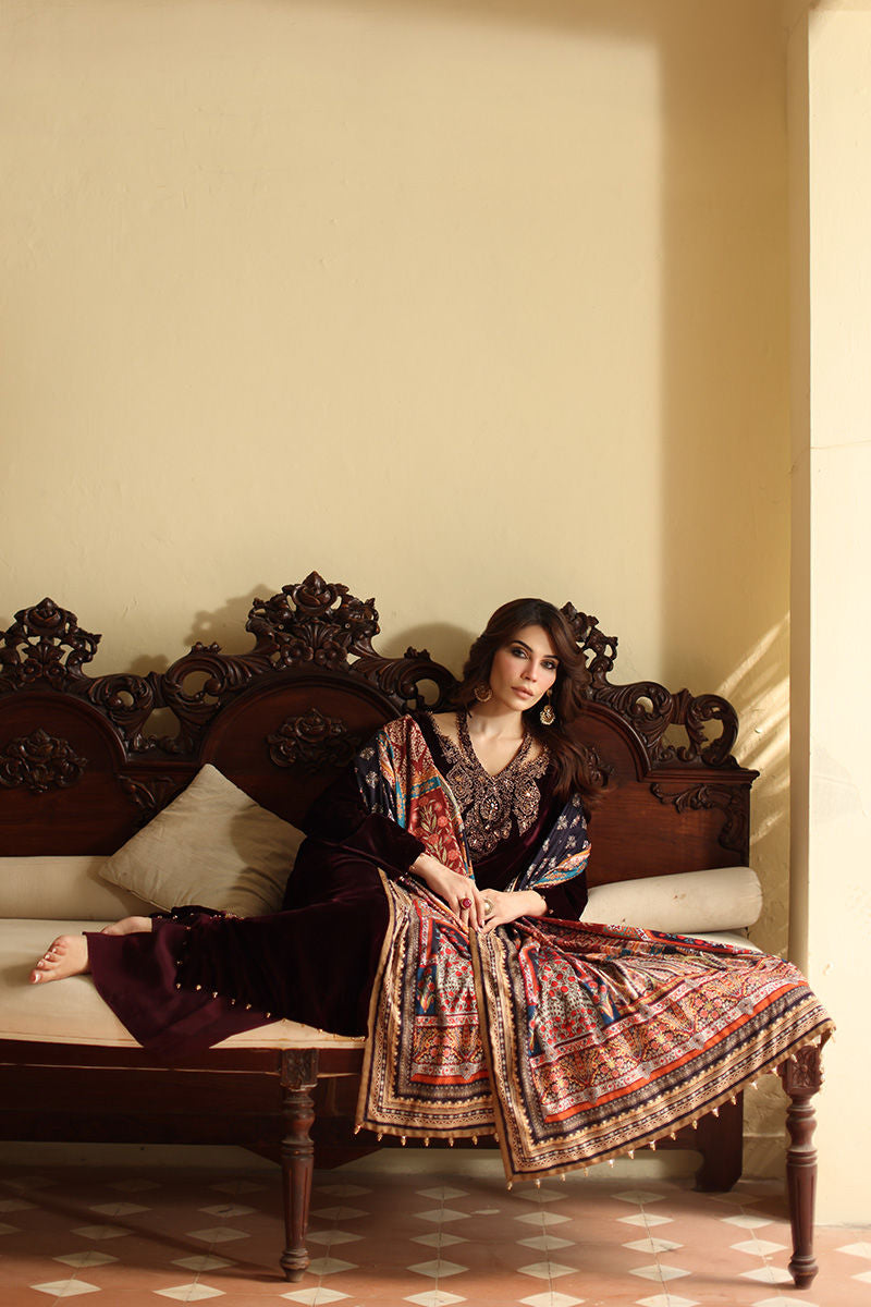 Aisha Imran | Printed Panache Velvet Shawls 25 | Selina Velvet Shawl