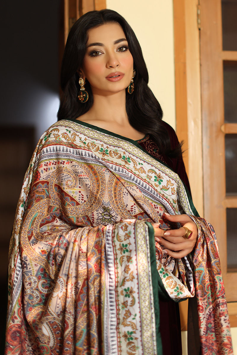 Aisha Imran | Printed Panache Velvet Shawls 25 | Sarai
