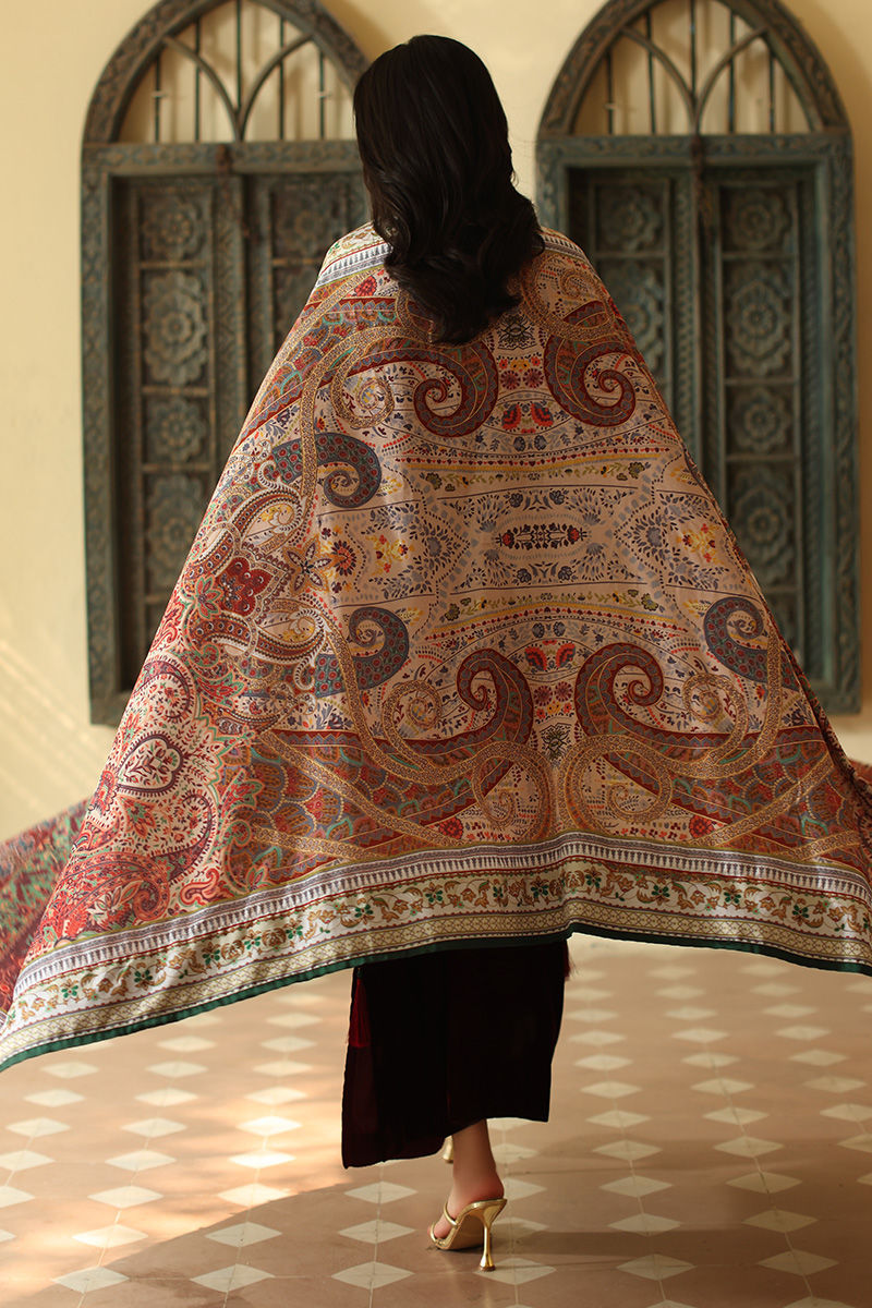 Aisha Imran | Printed Panache Velvet Shawls 25 | Sarai Shirt and Pants