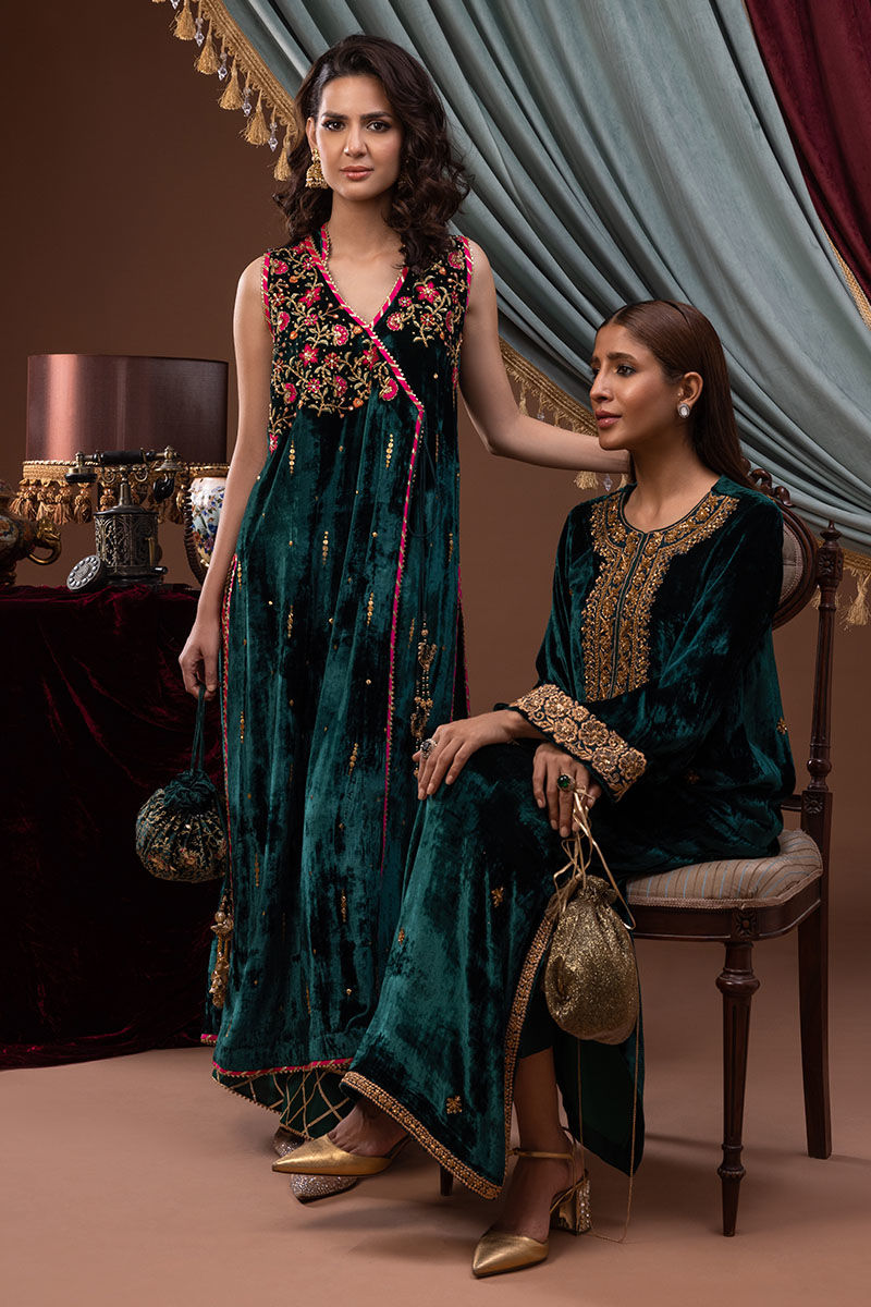 Ansab Jahangir | Bow Velvet Edit | FREYA