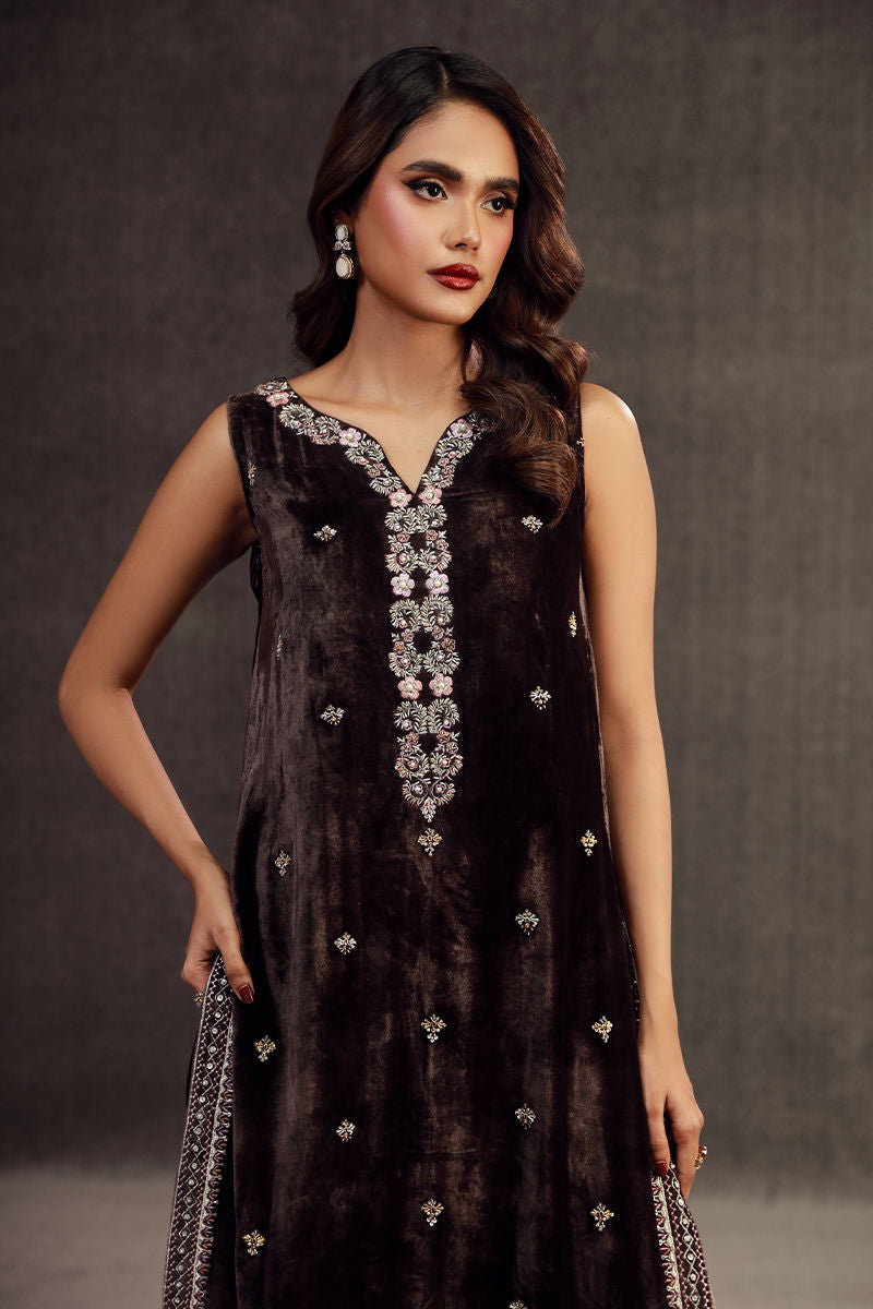 Fatima Khan | Anan Velvet Edit | Ilham
