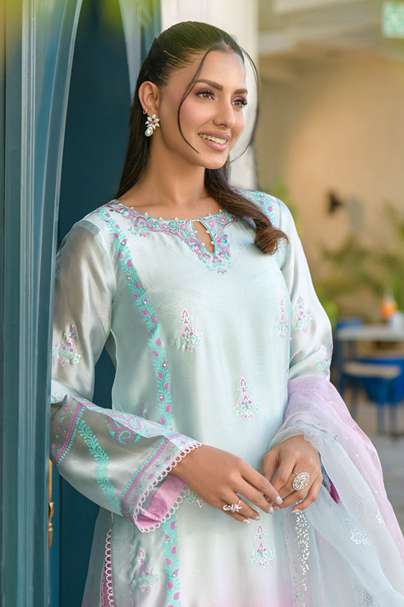 Fatima Khan | La Fleur Eid Edit | Violetta