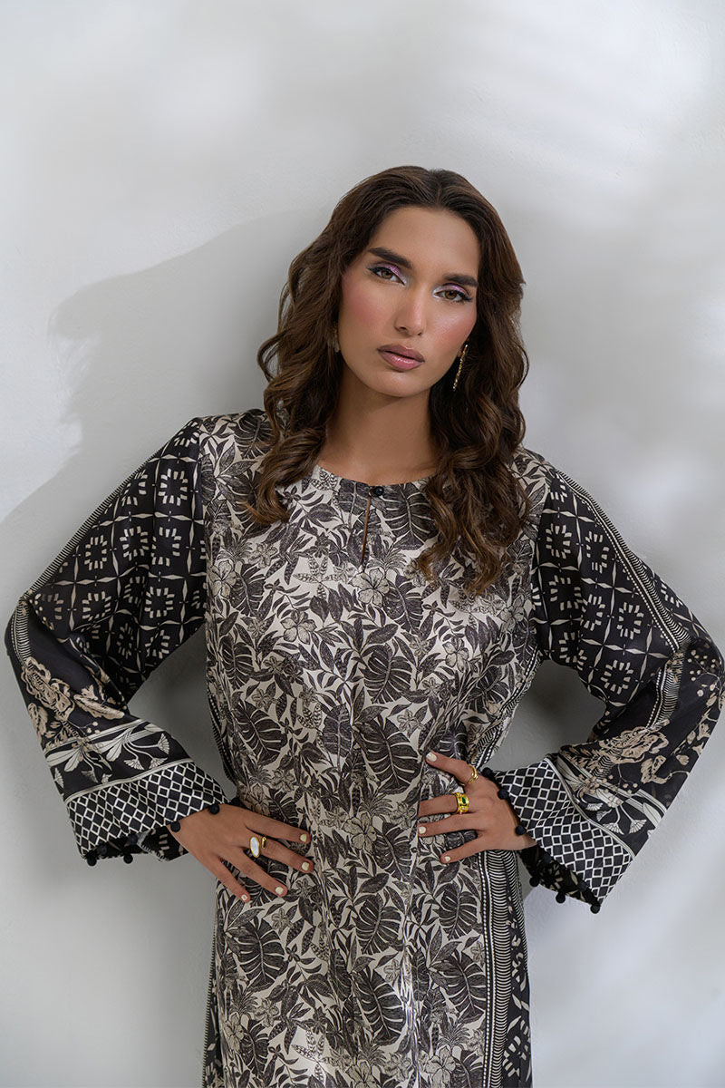 Fatima Khan | FK Prints | Monomuse