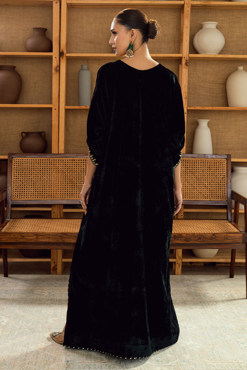 Fatima Khan | Warm Whisper Velvet 25 | Noir Eclat