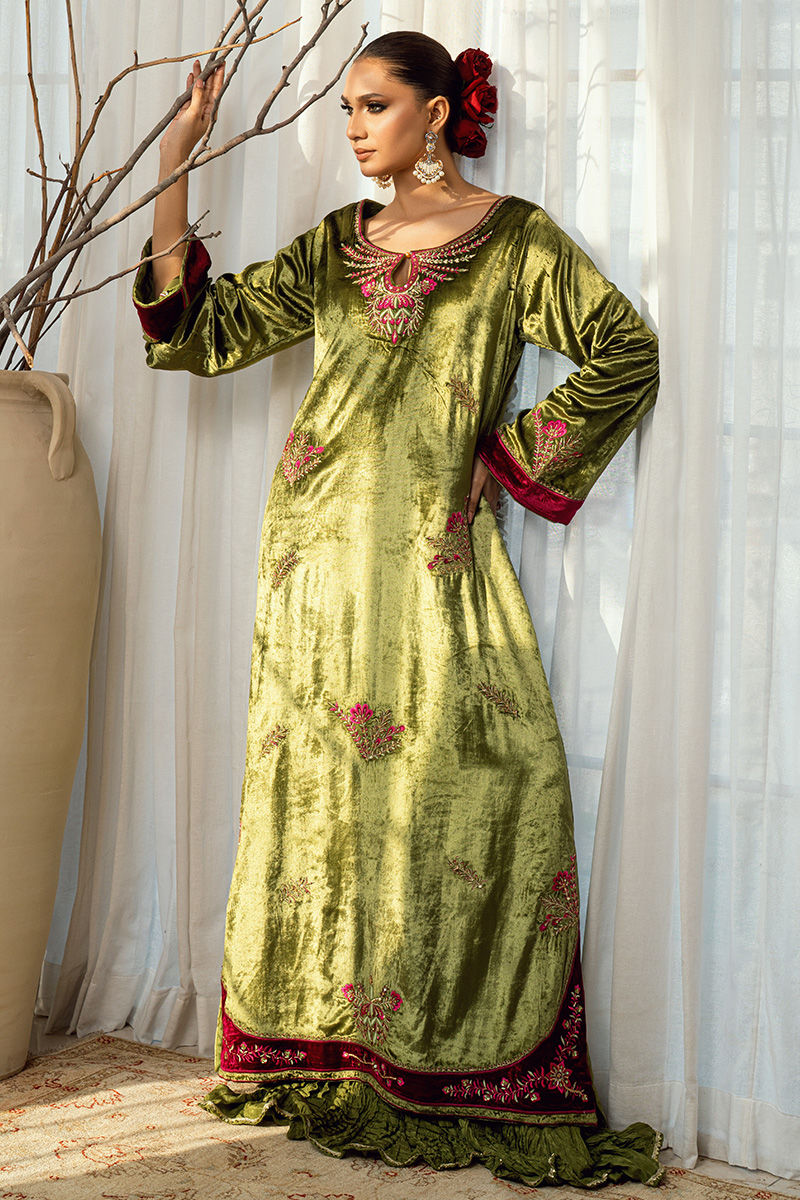 Fatima Khan | Warm Whisper Velvet 25 | Jade Whisper