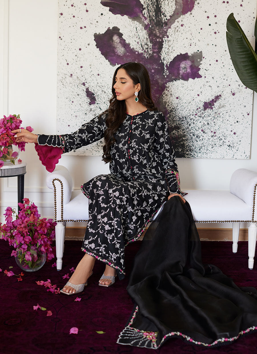 Farah Talib Aziz | Luna Eid Collection 24 | VITTORIA BLACK