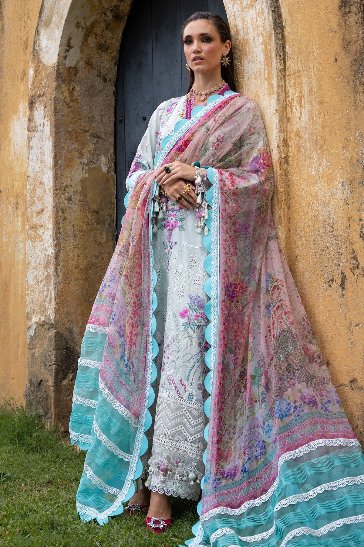 Annus Abrar | Neroli Luxury Lawn | Amafah