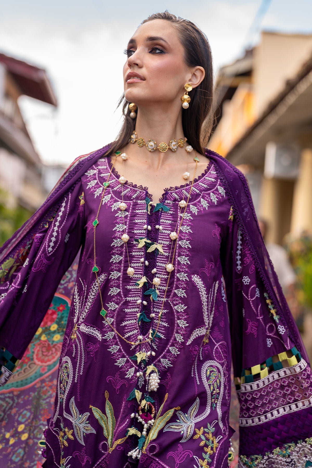 Annus Abrar | Neroli Luxury Lawn | Zoila