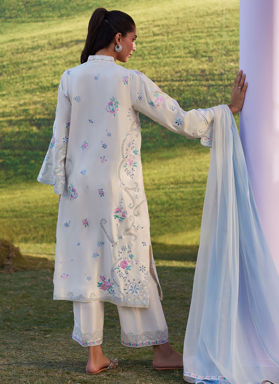 Farah Talib Aziz | Luna Eid 26 | Elya Shirt And Dupatta