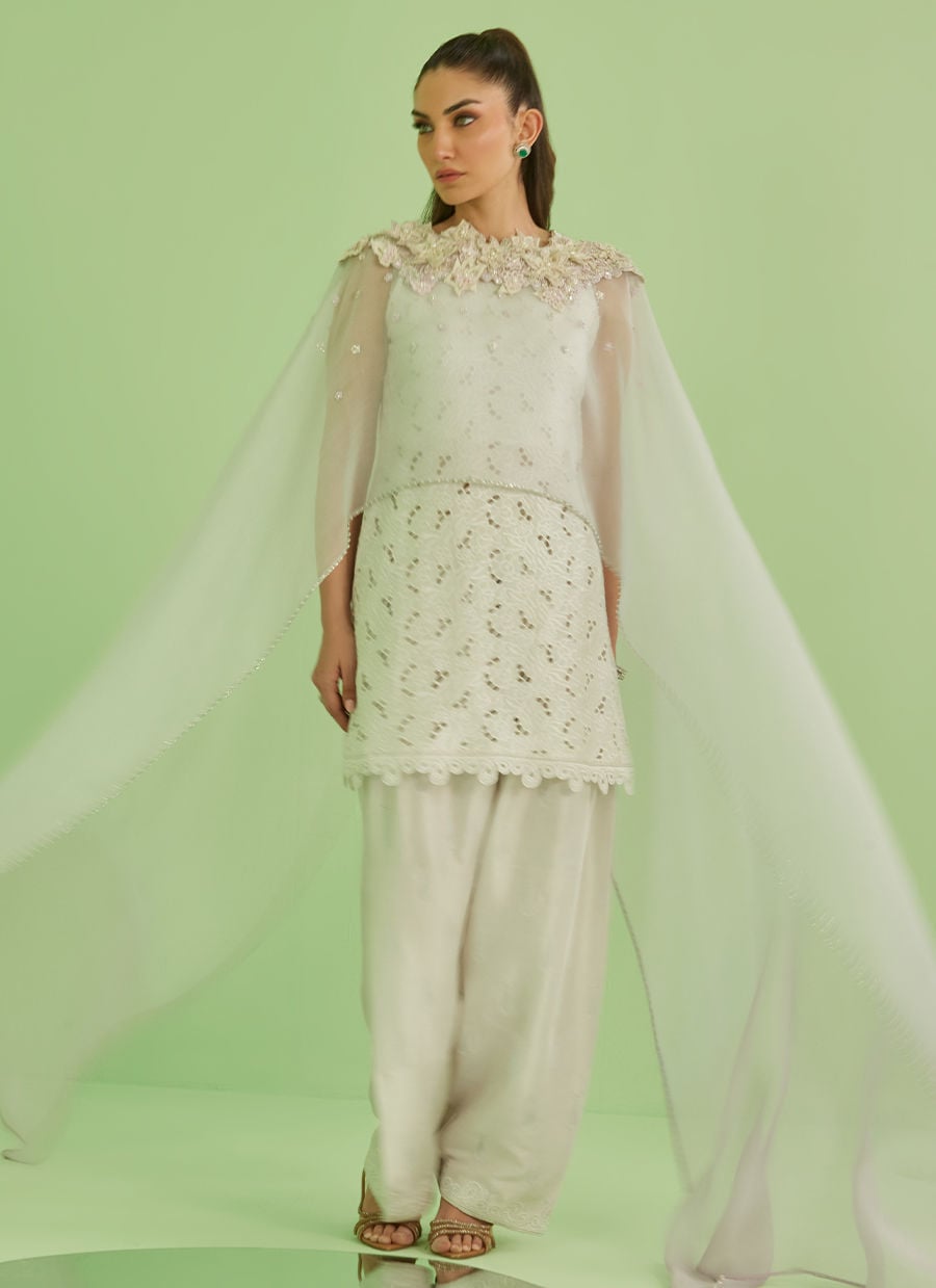 Farah Talib Aziz | Veya A Draped Capsule | Laine Shirt And Drape Dupatta