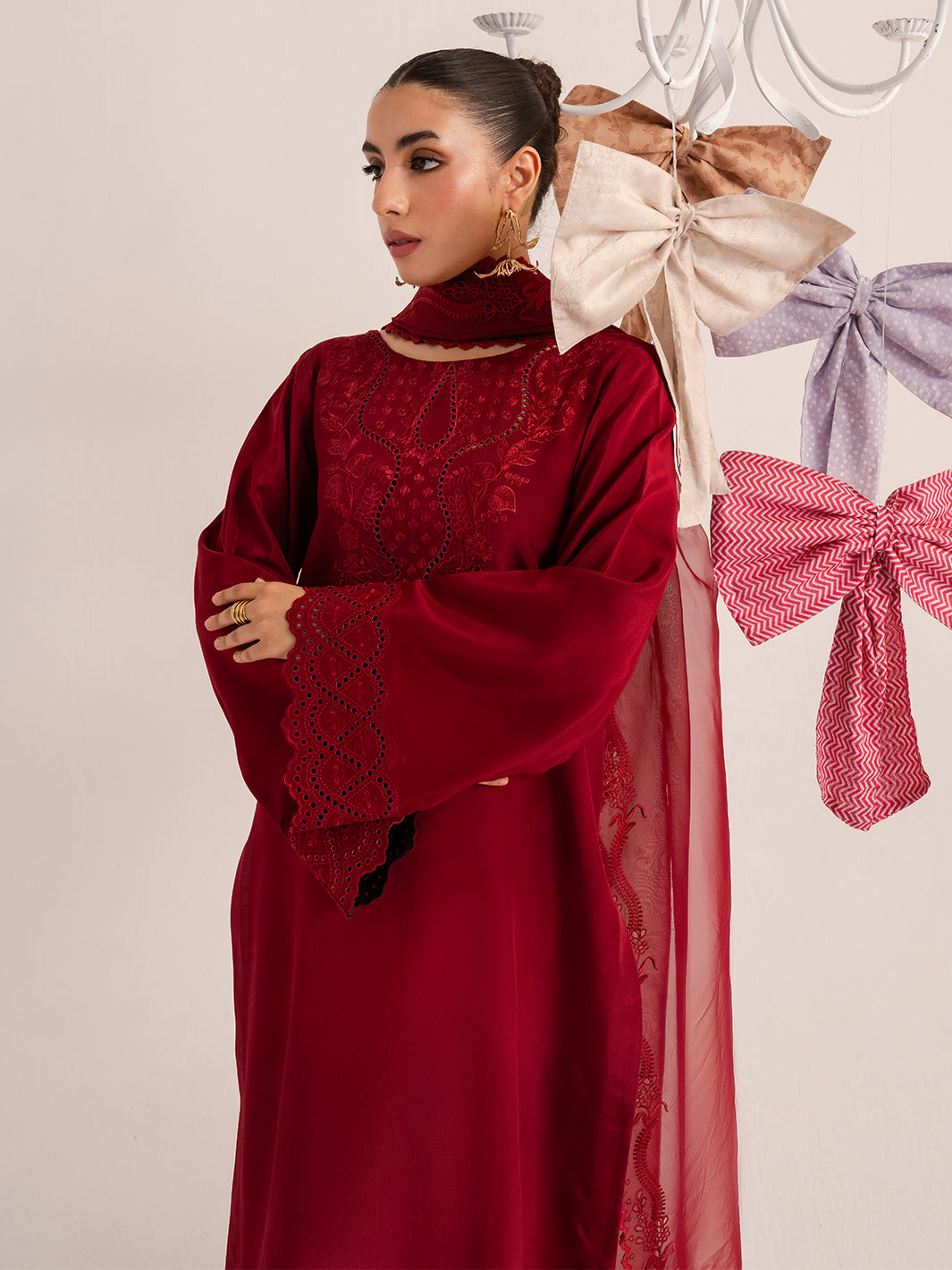 Izel | The Silk Chapter | Cerise
