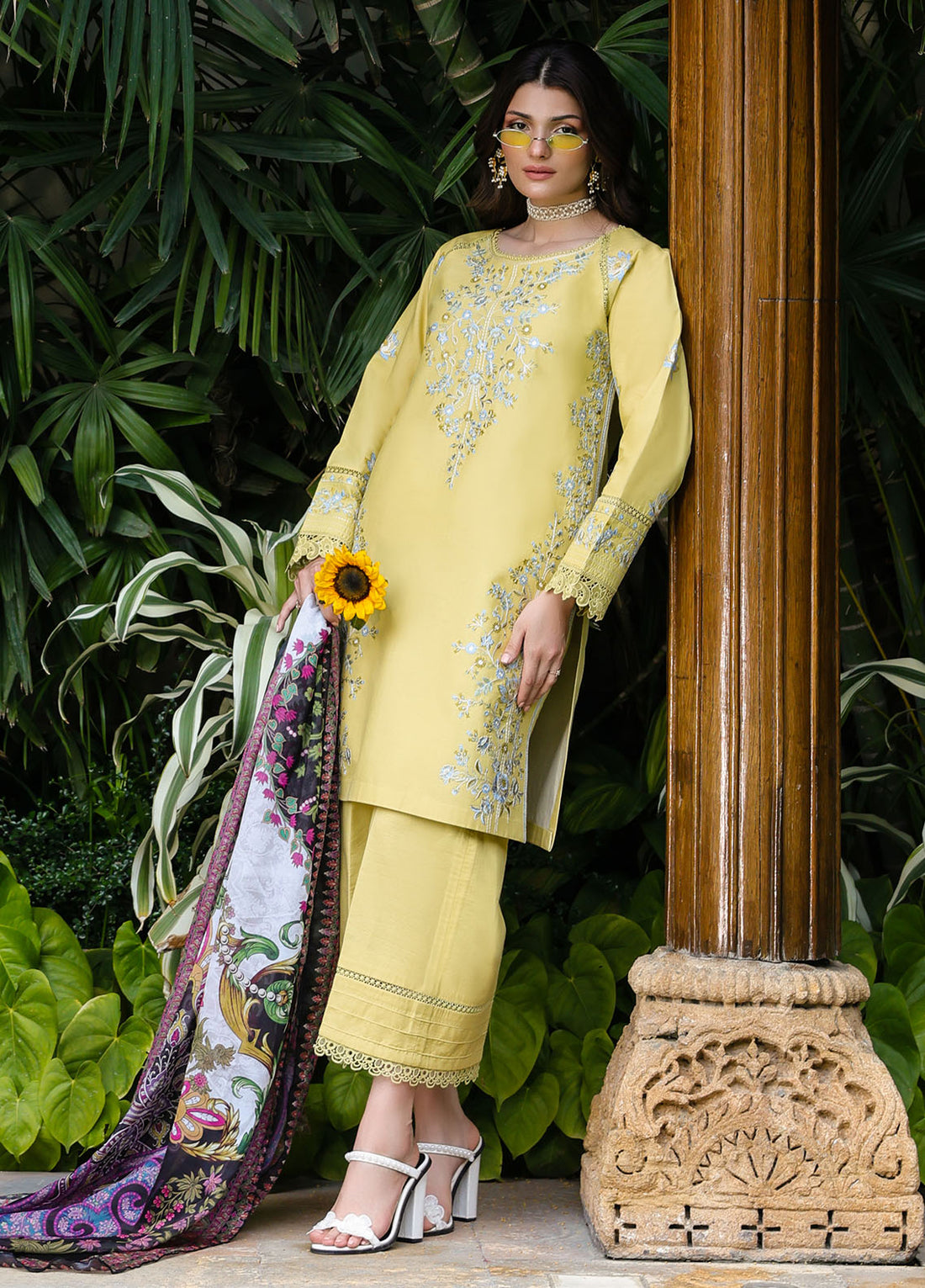 Sahane | Lovent Embroidered Pret 25 | ME23006 Corina