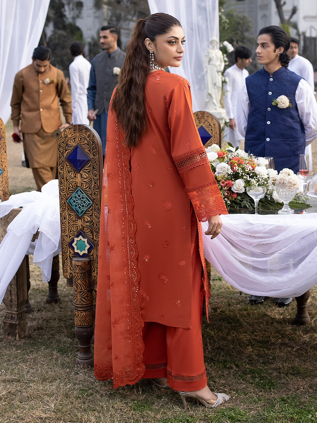 Mahnur | Mahrukh Luxury Lawn 24 | IRIS
