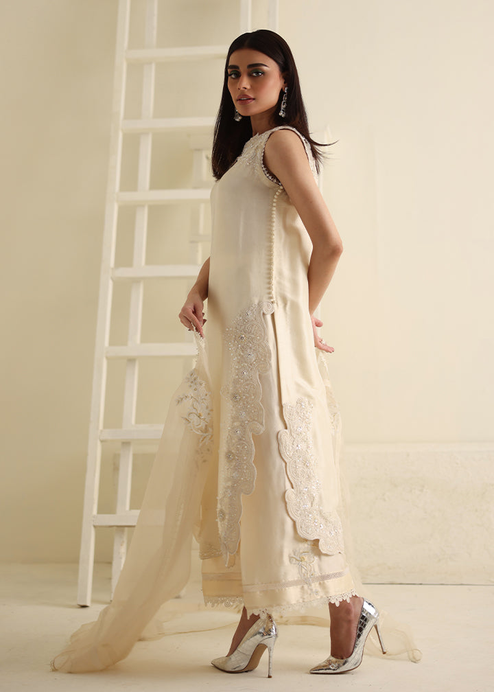 Umsha | Luxury Pret | IVORY LOVE