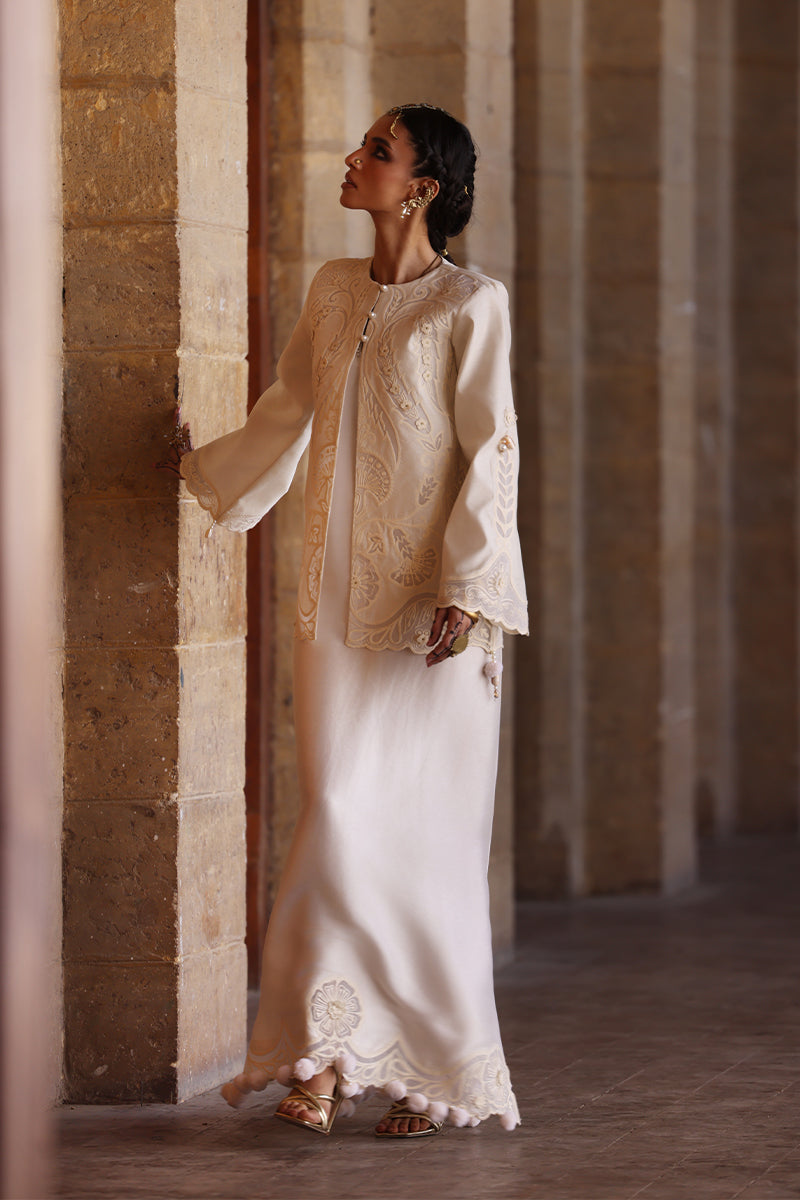 Wardha Saleem | Aari Collection 26 | Roha