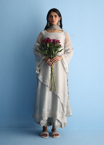 Umsha | Luxury Pret | FROSTED PEARL