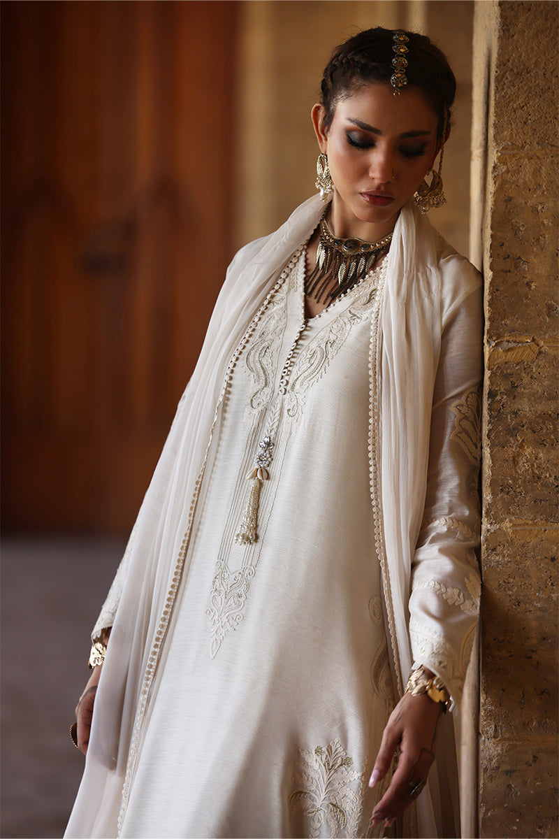Wardha Saleem | Aari Collection 26 | Mehrunisa