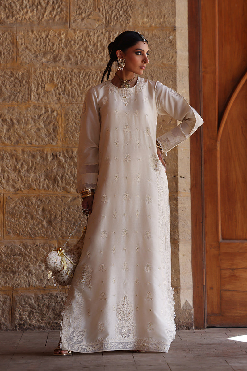 Wardha Saleem | Aari Collection 26 | Mushq