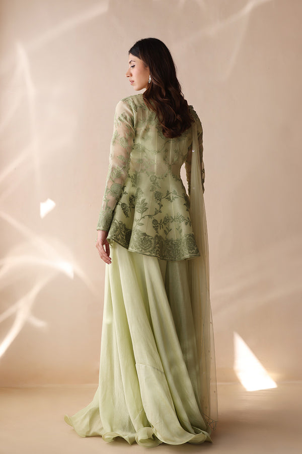 Sania Maskatiya | Cira Formals 25 | Lume