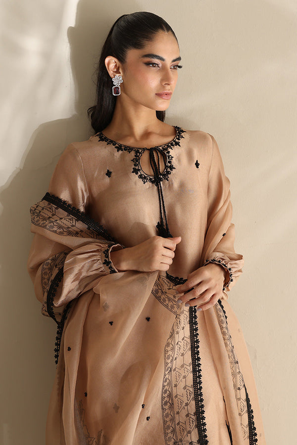 Sana Abbas | Mor Luxe | LATTE