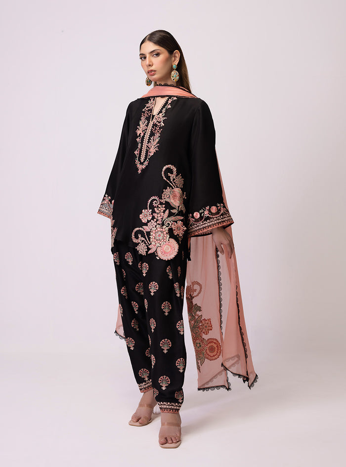 Zainab Chottani | Luxe Edit 25 | Nurah