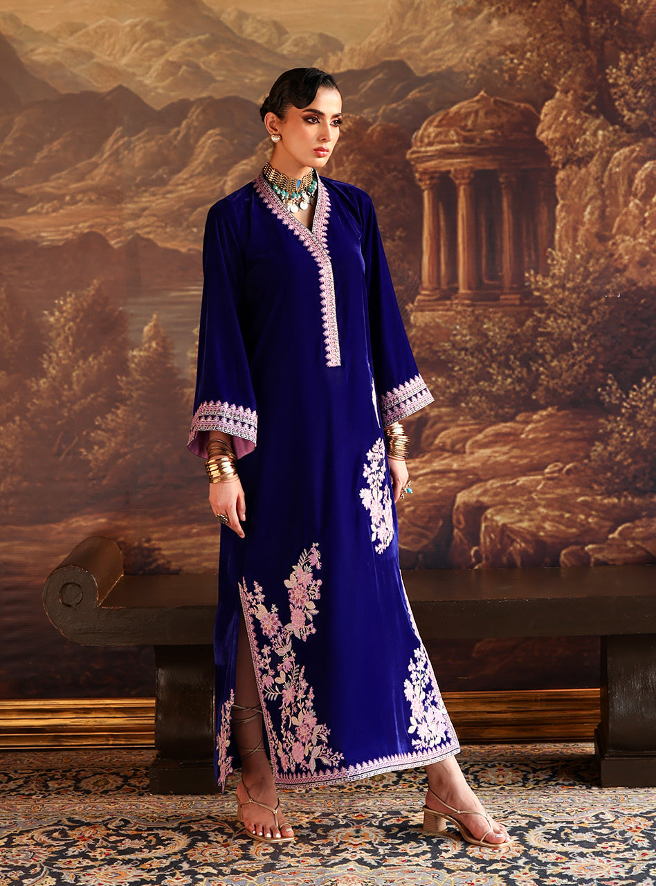 Zainab Chottani | Velura Velvet Edit 25 | Elif Kaftan