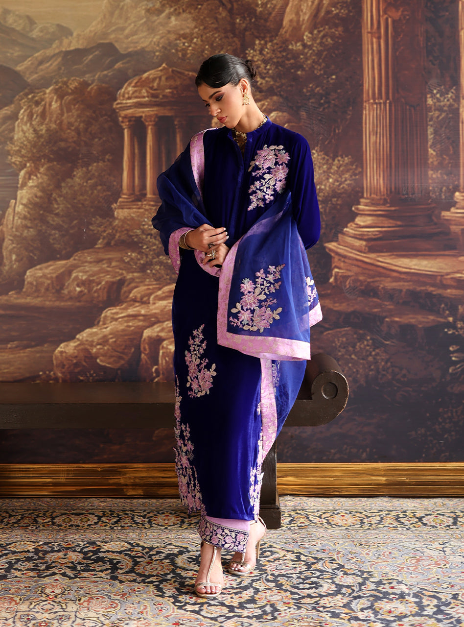 Zainab Chottani | Velura Velvet Edit 25 | Zelin Long Shirt