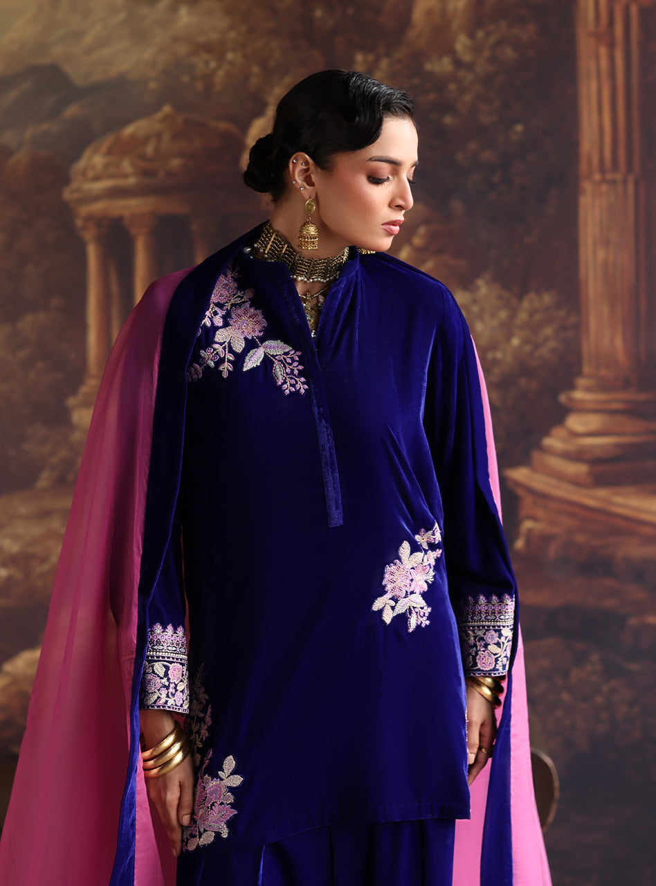 Zainab Chottani | Velura Velvet Edit 25 | Vida Farshi