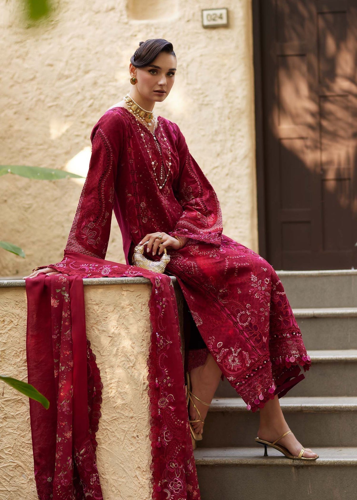 Kanwal Malik | Ariya Luxury Lawn 26 | Safa
