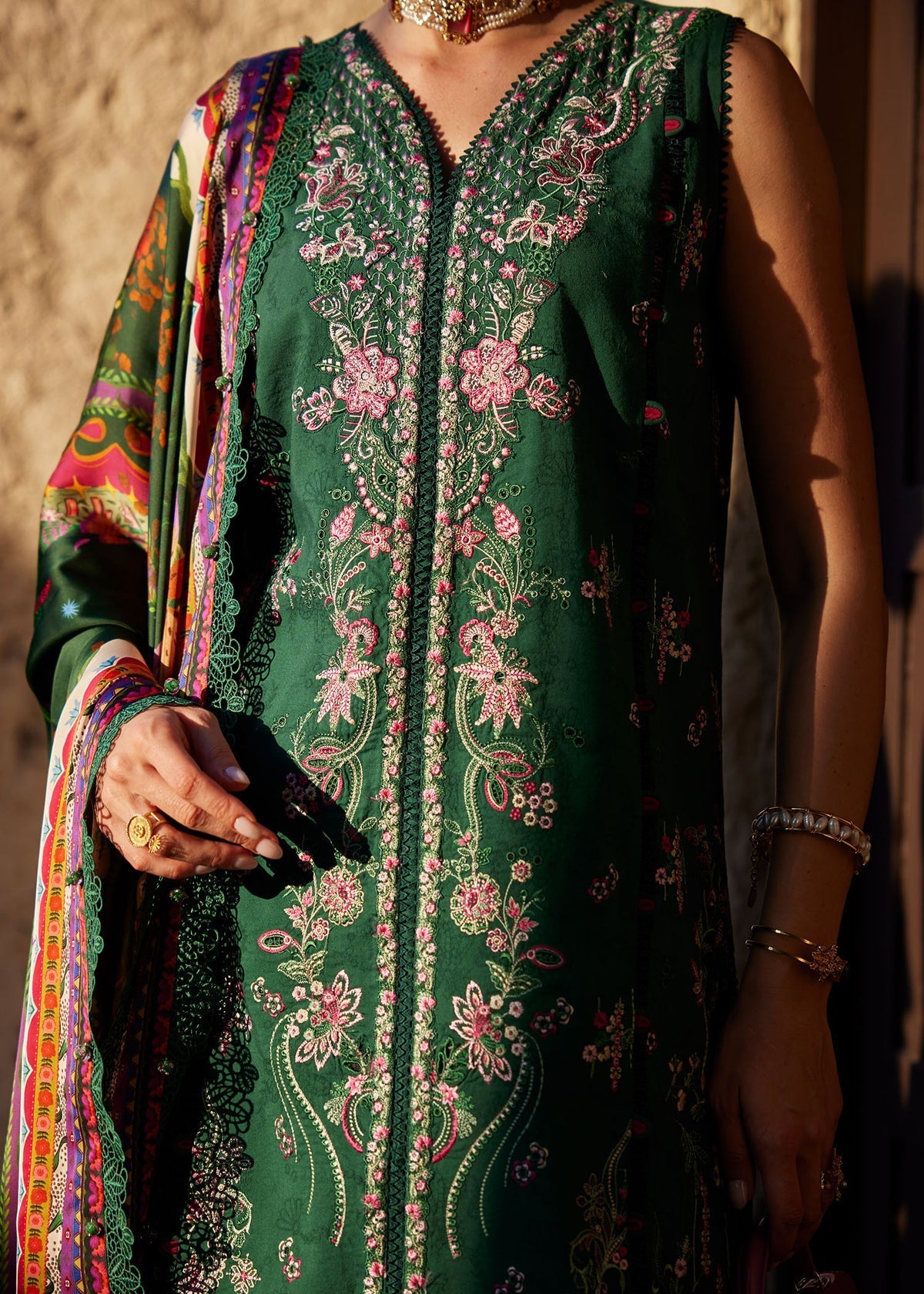 Kanwal Malik | Ariya Luxury Lawn 26 | Serena