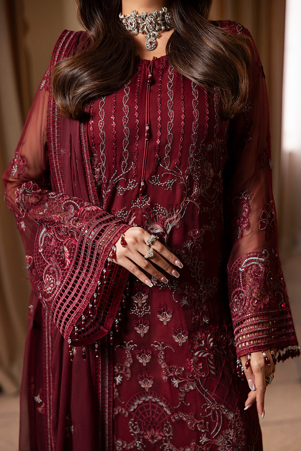 Lavish Premium | Ashnae Formals | Burgundy Veil