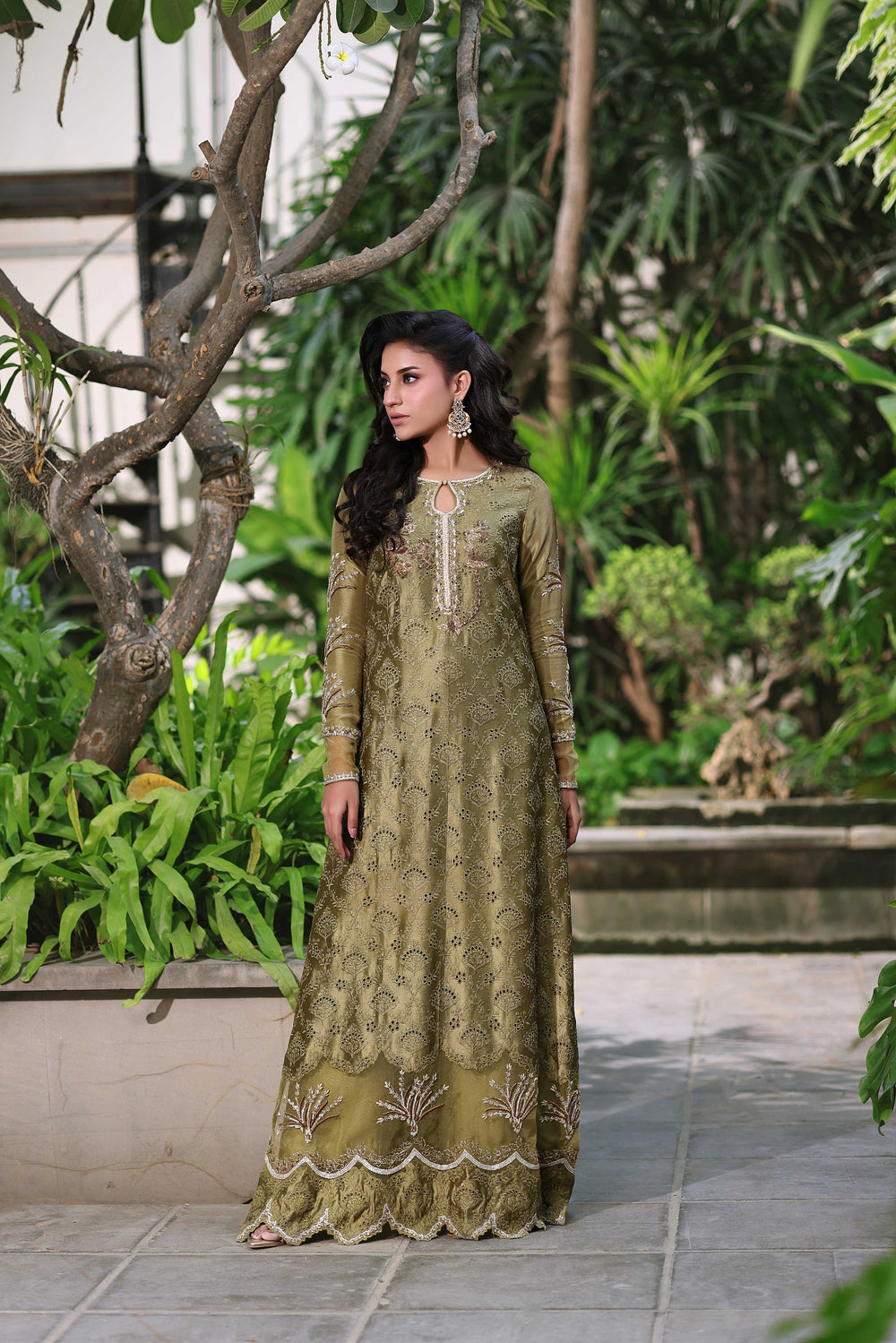 Wahaj M Khan | Nur Festive | Muted Antique Olive Kaftan Set