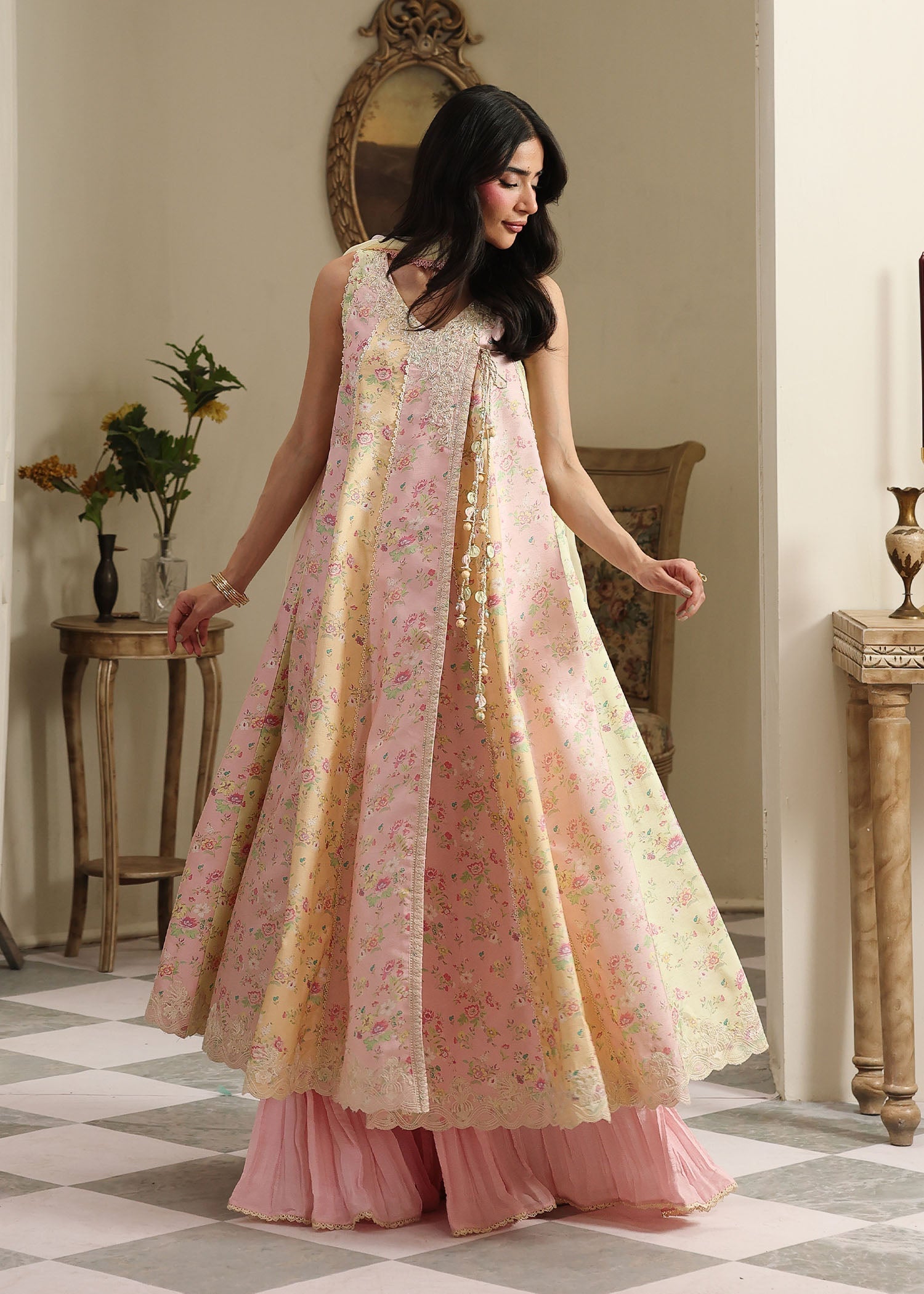 Kanwal Malik | Sorelle Luxe Silk 26 | Liora