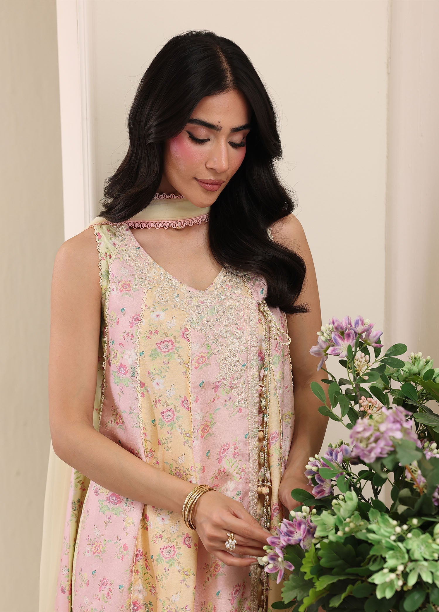 Kanwal Malik | Sorelle Luxe Silk 26 | Liora