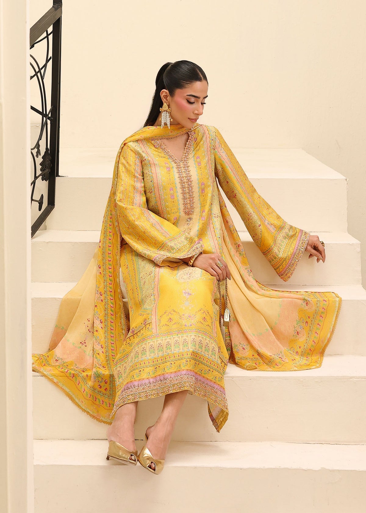 Kanwal Malik | Sorelle Luxe Silk 26 | Caprina