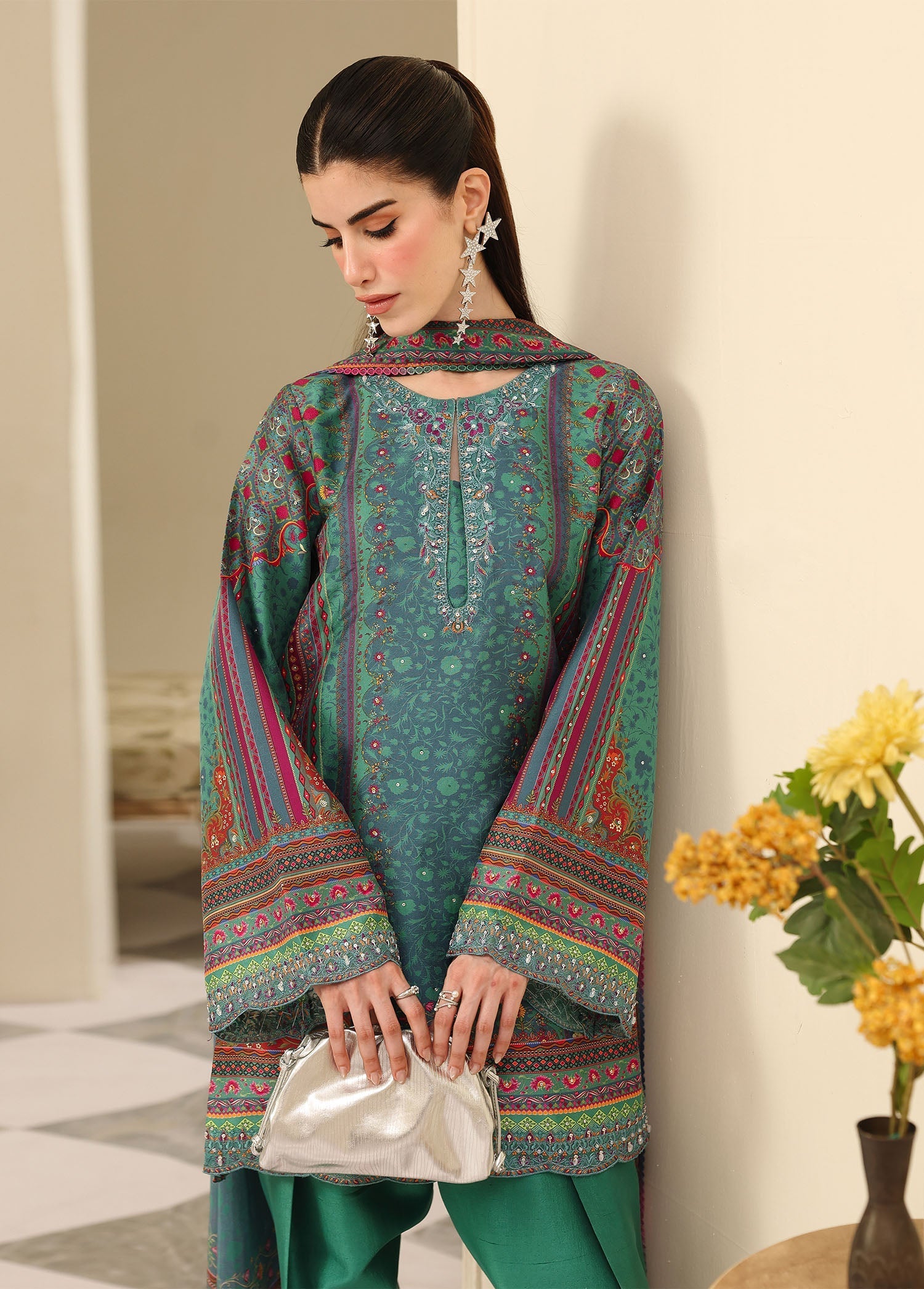 Kanwal Malik | Sorelle Luxe Silk 26 | Jiana