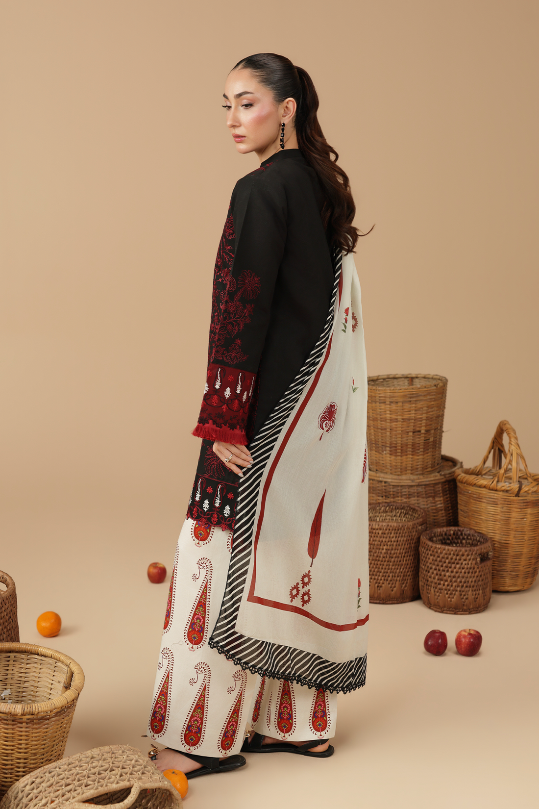 Rajbari | Jahaan Lawn | JAHAAN | 02