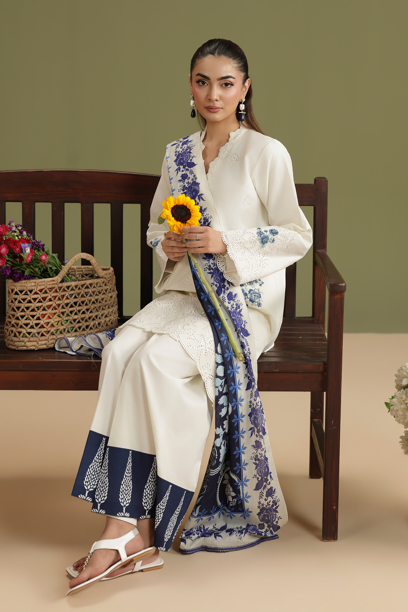 Rajbari | Jahaan Lawn | JAHAAN | 05