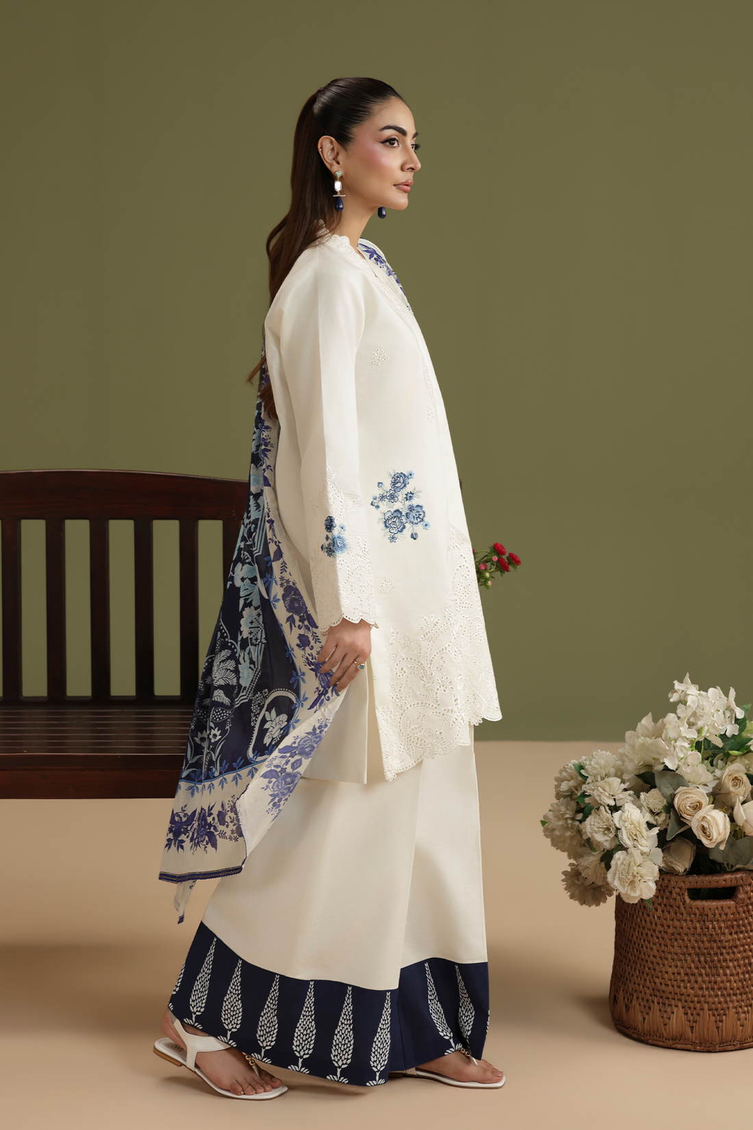 Rajbari | Jahaan Lawn | JAHAAN | 05