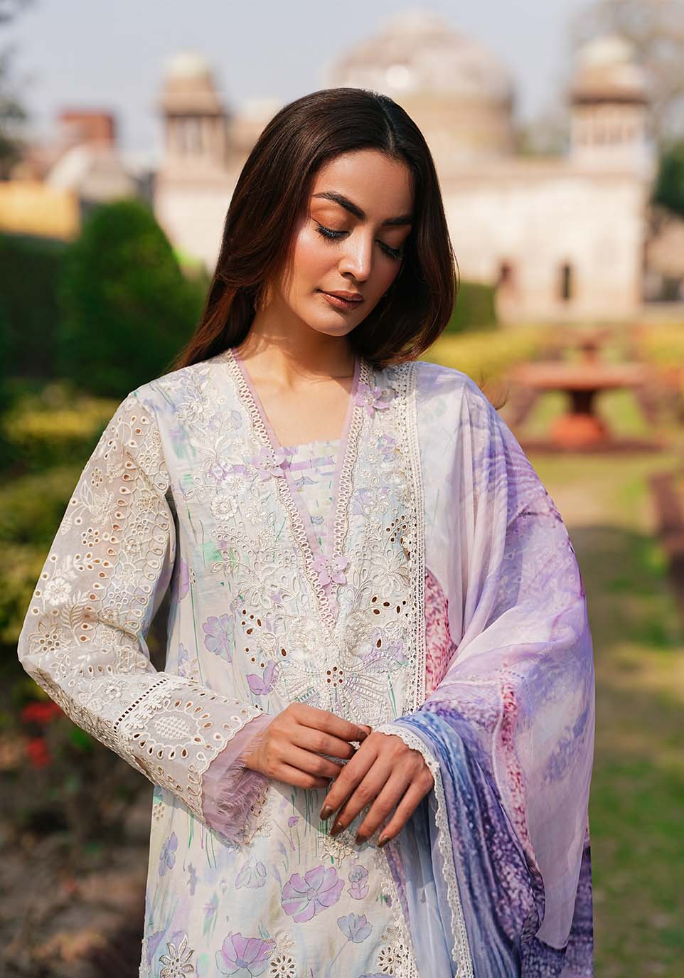 Zarqash | Luxe Lawn 26 | ZQL002