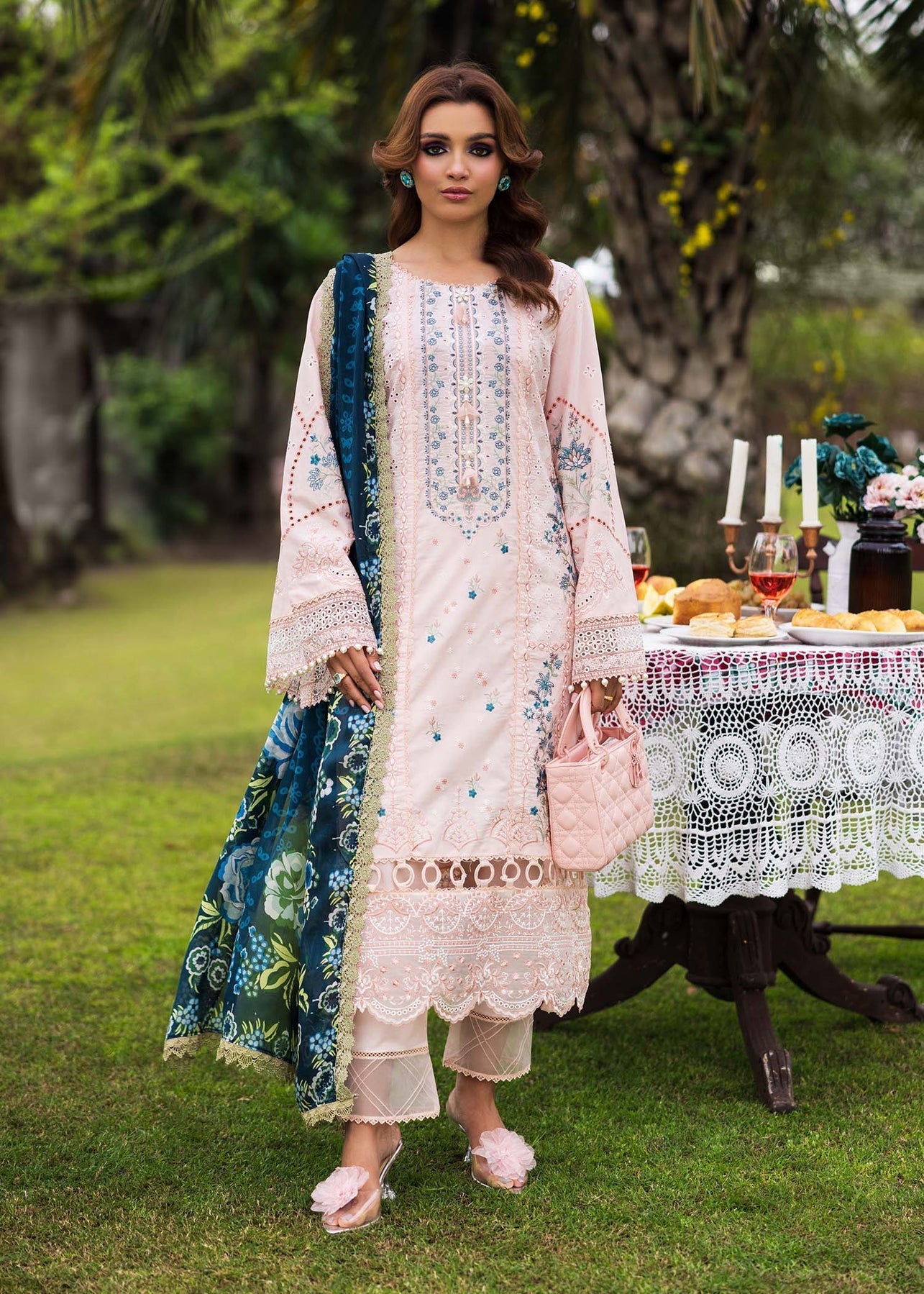 Paras by Pasha | Bloom and Beyond | Coral Bloom