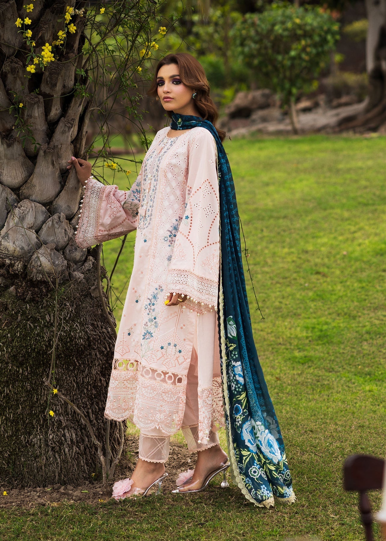 Paras by Pasha | Bloom and Beyond | Coral Bloom