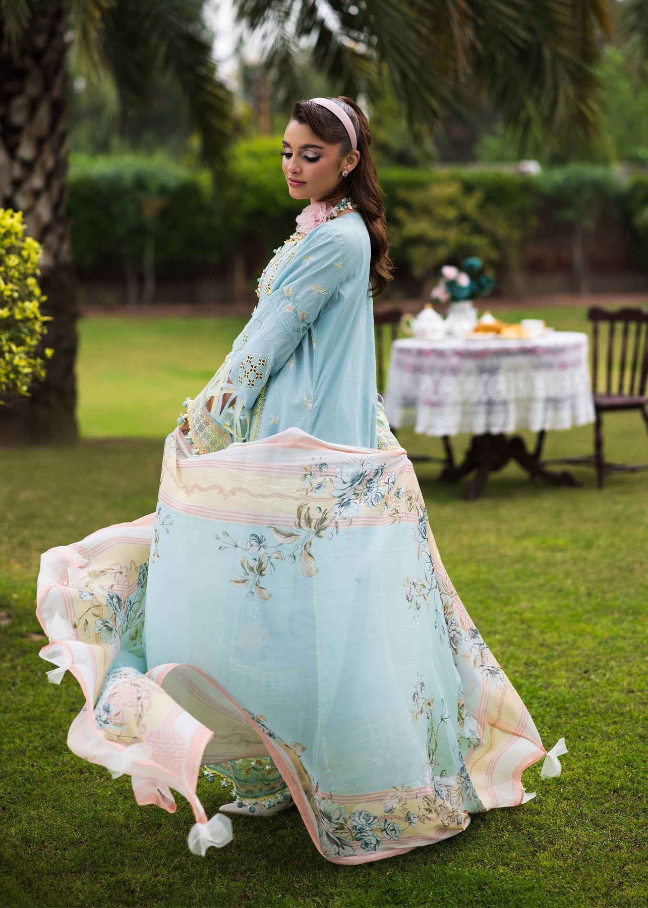 Paras by Pasha | Bloom and Beyond | Crystal Bloom