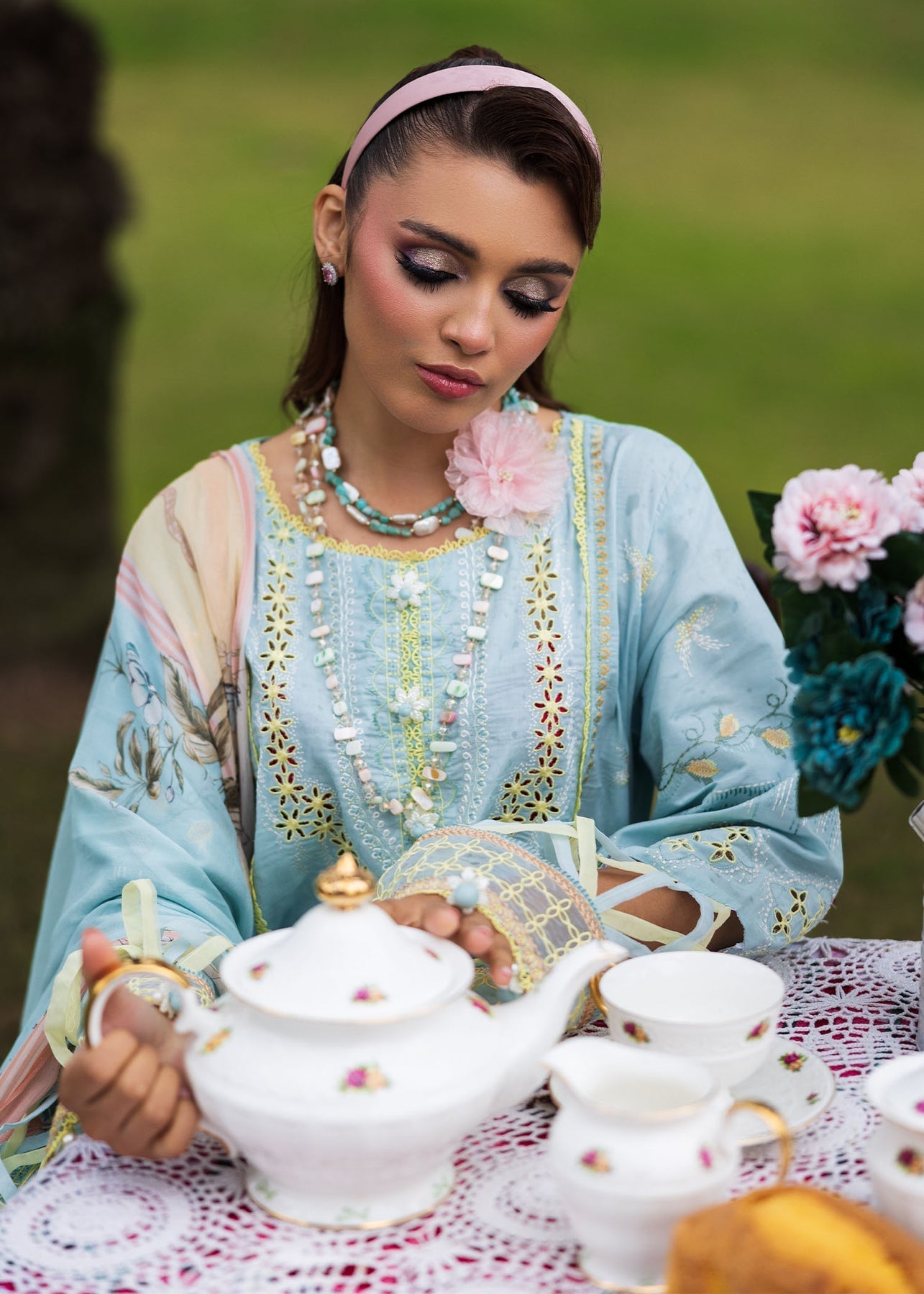 Paras by Pasha | Bloom and Beyond | Crystal Bloom